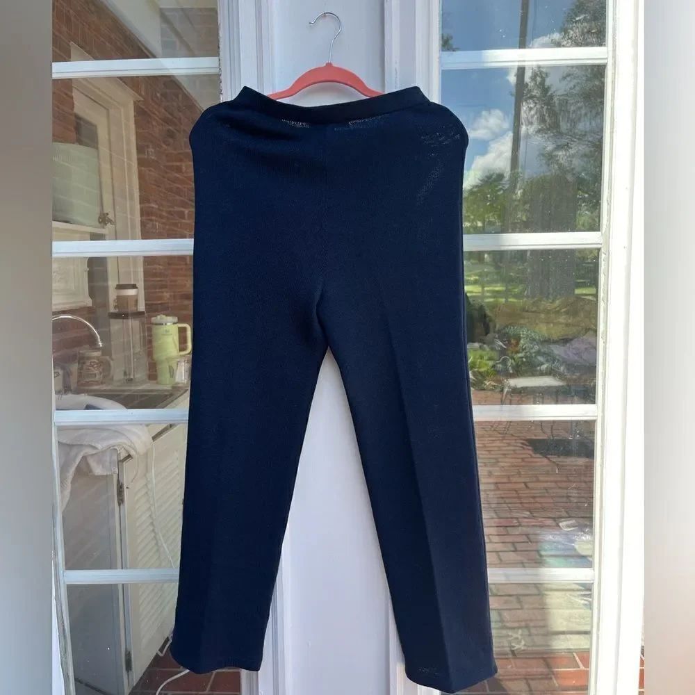 St. John Knit Pants - Picture 5 of 7